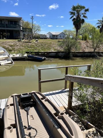 818 Swan Point Lagoon Seadrift TX 77983