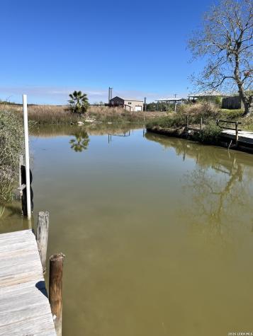 818 Swan Point Lagoon Seadrift TX 77983