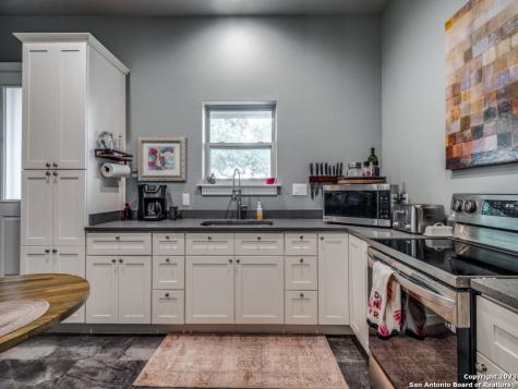 338 Salt Grass Trail Bandera TX 78003