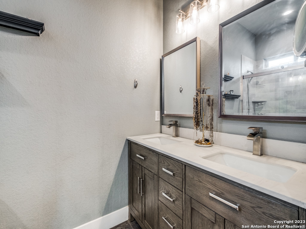 338 Salt Grass Trail Bandera TX 78003