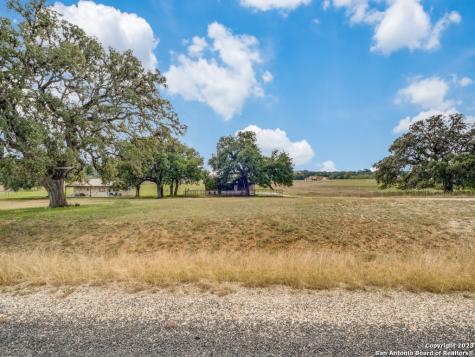 338 Salt Grass Trail Bandera TX 78003