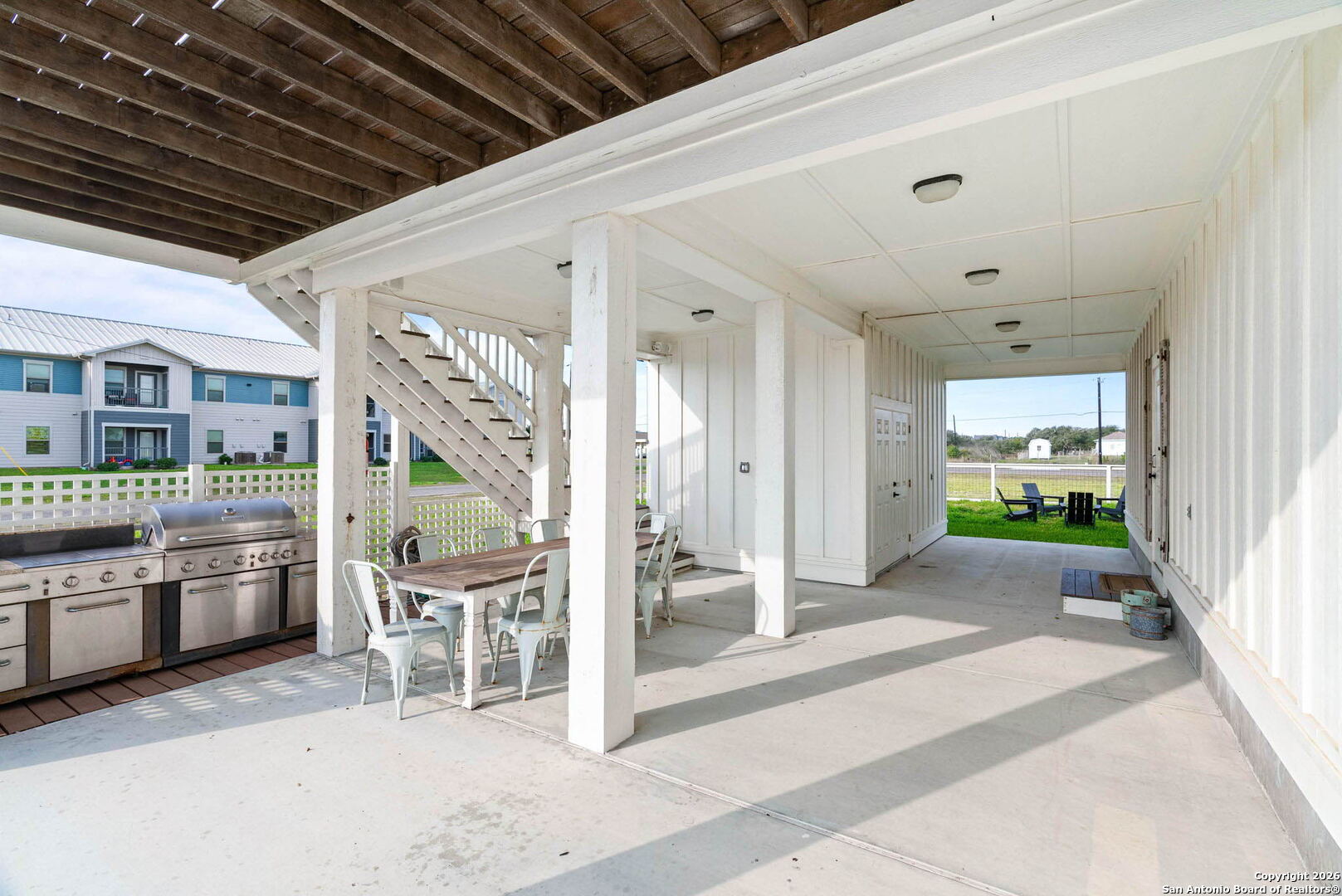 1529 S Live Oak Street Rockport TX 78382