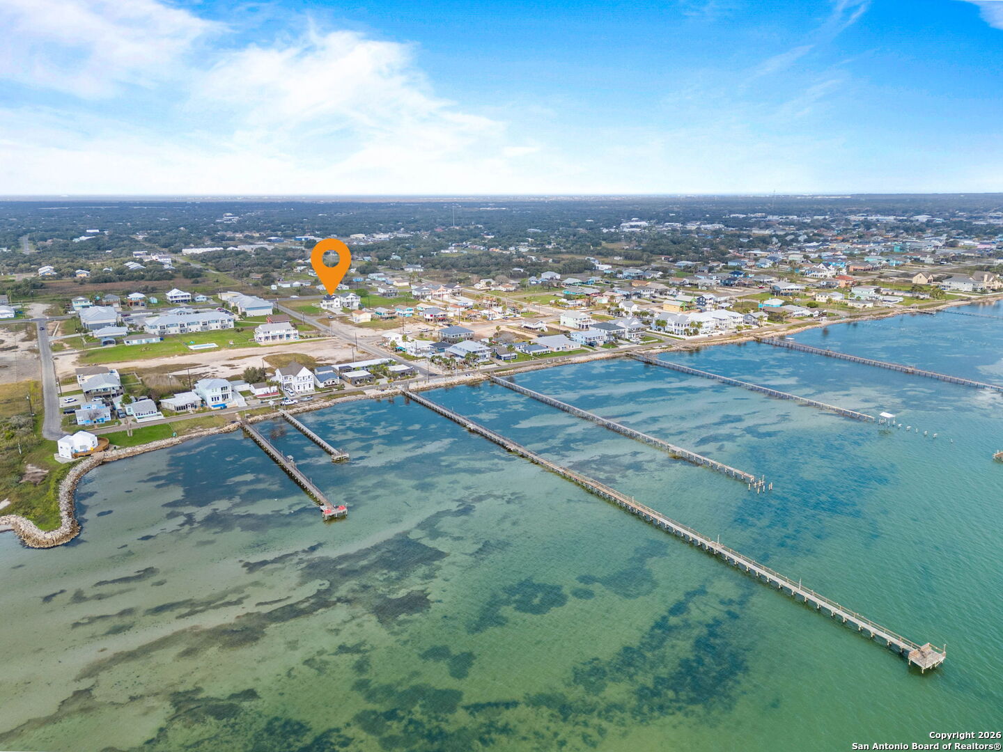 1529 S Live Oak Street Rockport TX 78382
