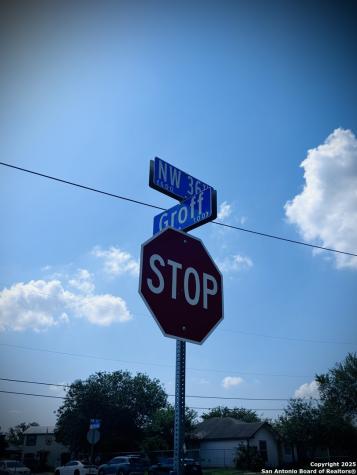 100 Groff San Antonio TX 78237