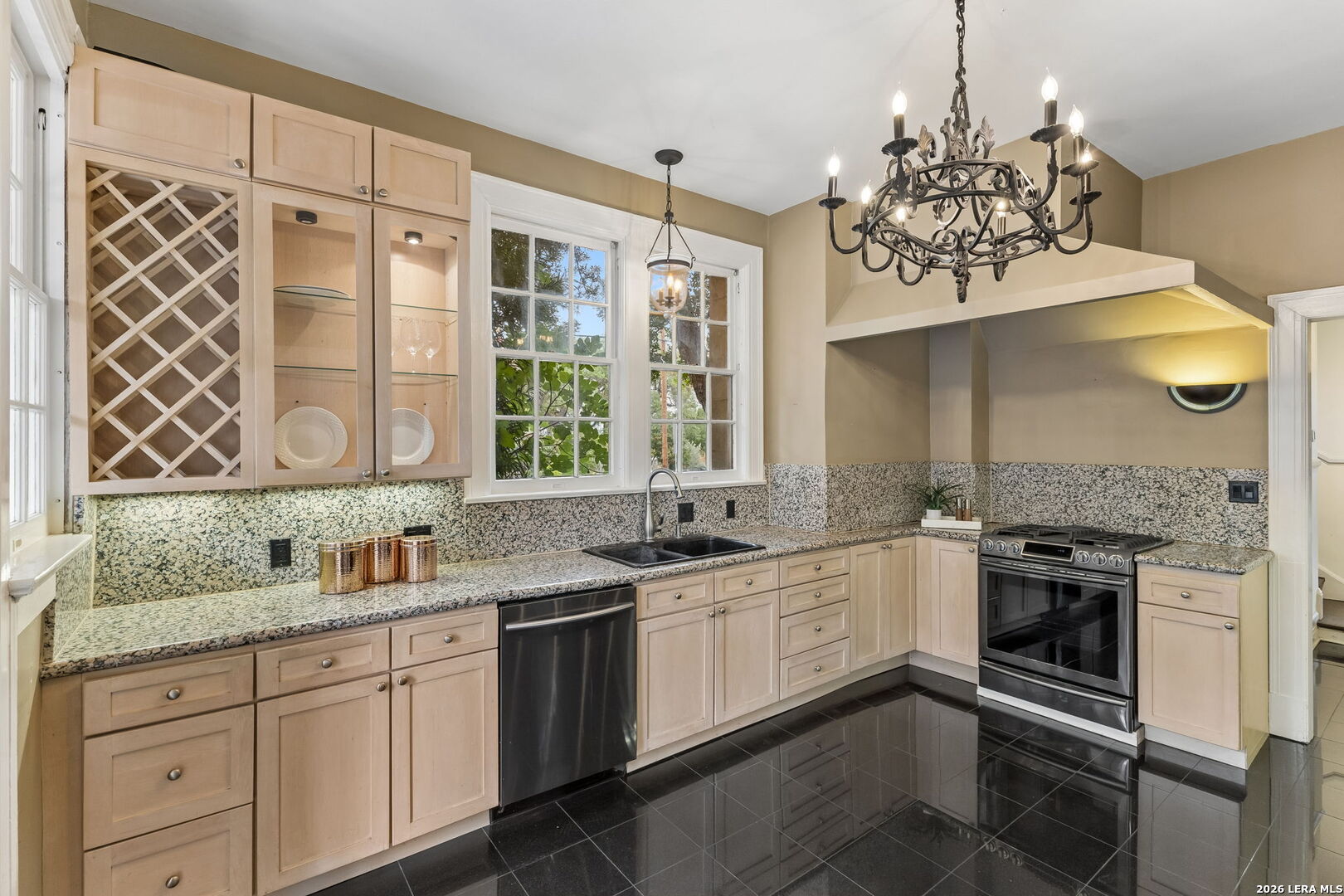 228 W Mulberry Avenue San Antonio TX 78212