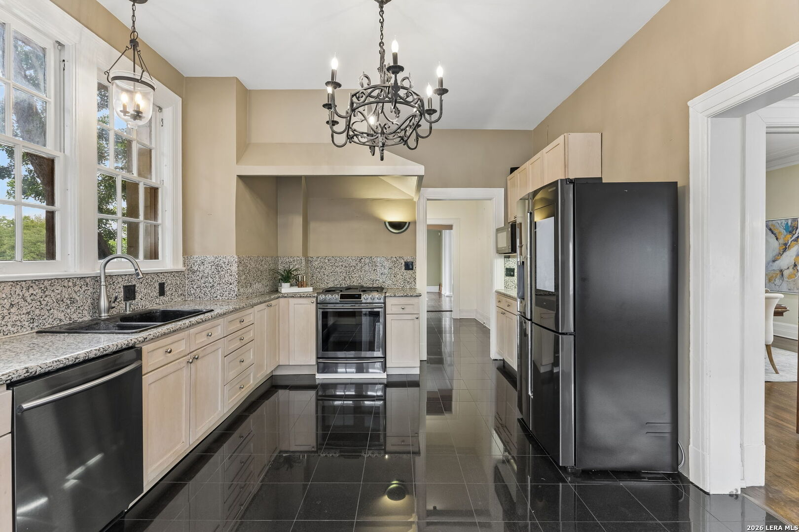 228 W Mulberry Avenue San Antonio TX 78212