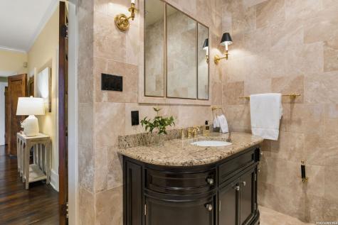 228 W Mulberry Avenue San Antonio TX 78212