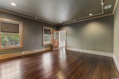 228 W Mulberry Avenue San Antonio TX 78212
