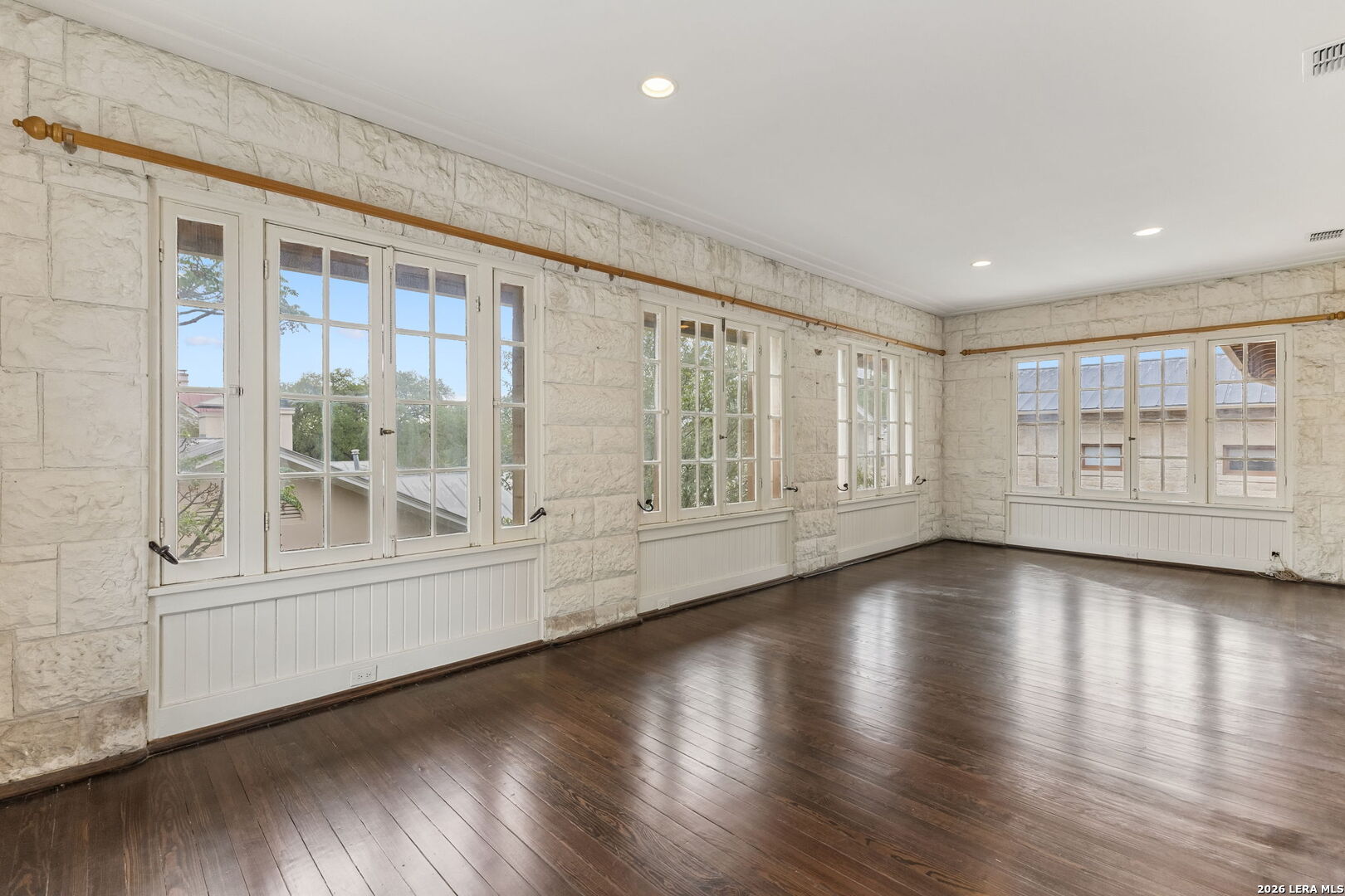 228 W Mulberry Avenue San Antonio TX 78212