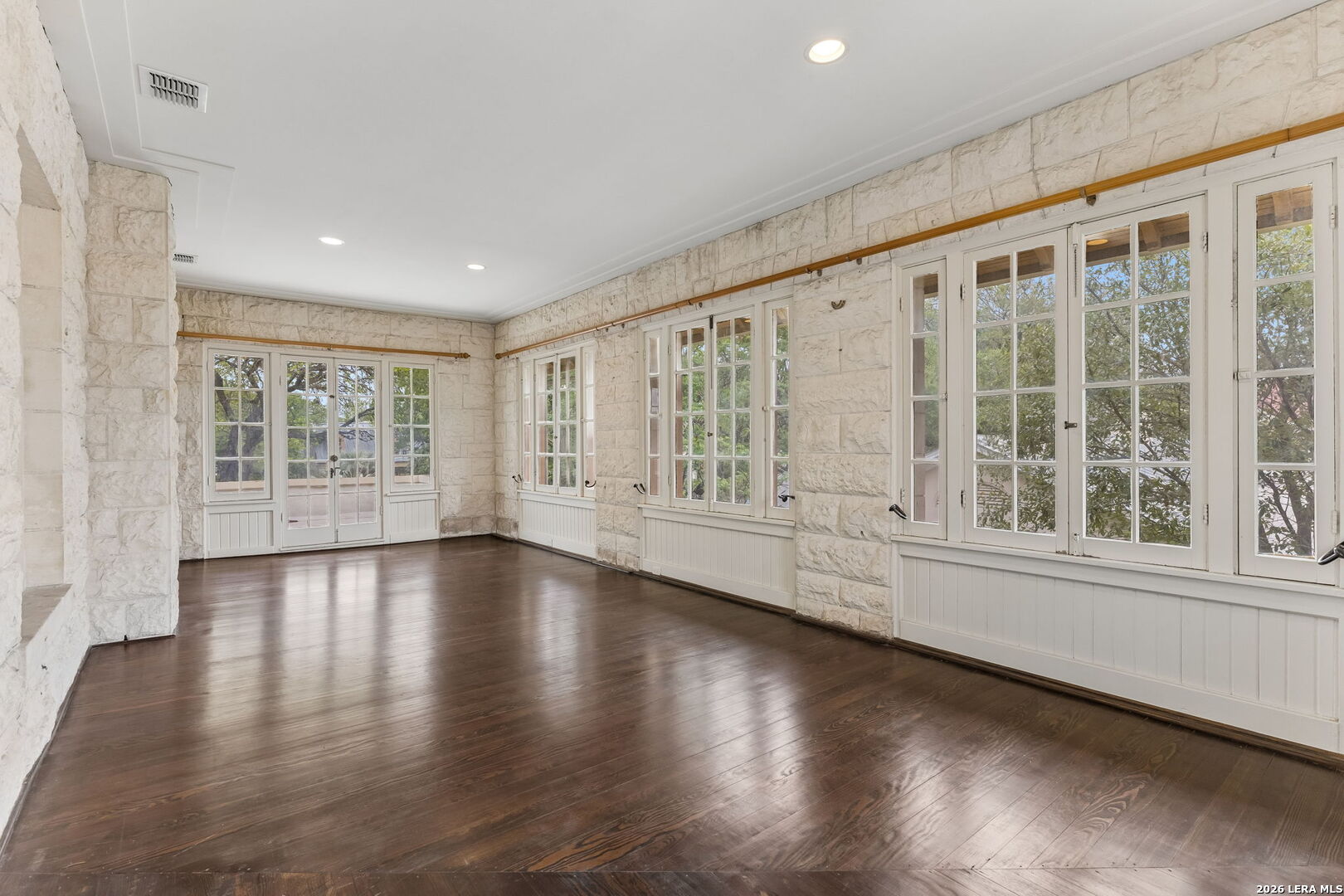 228 W Mulberry Avenue San Antonio TX 78212