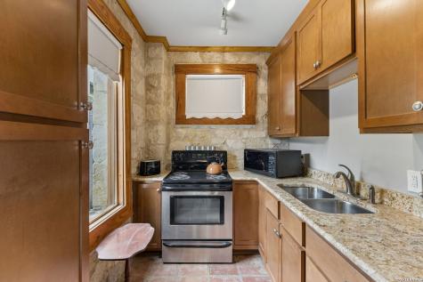 228 W Mulberry Avenue San Antonio TX 78212