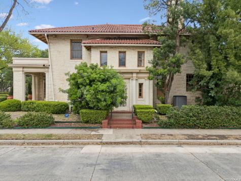 228 W Mulberry Avenue San Antonio TX 78212