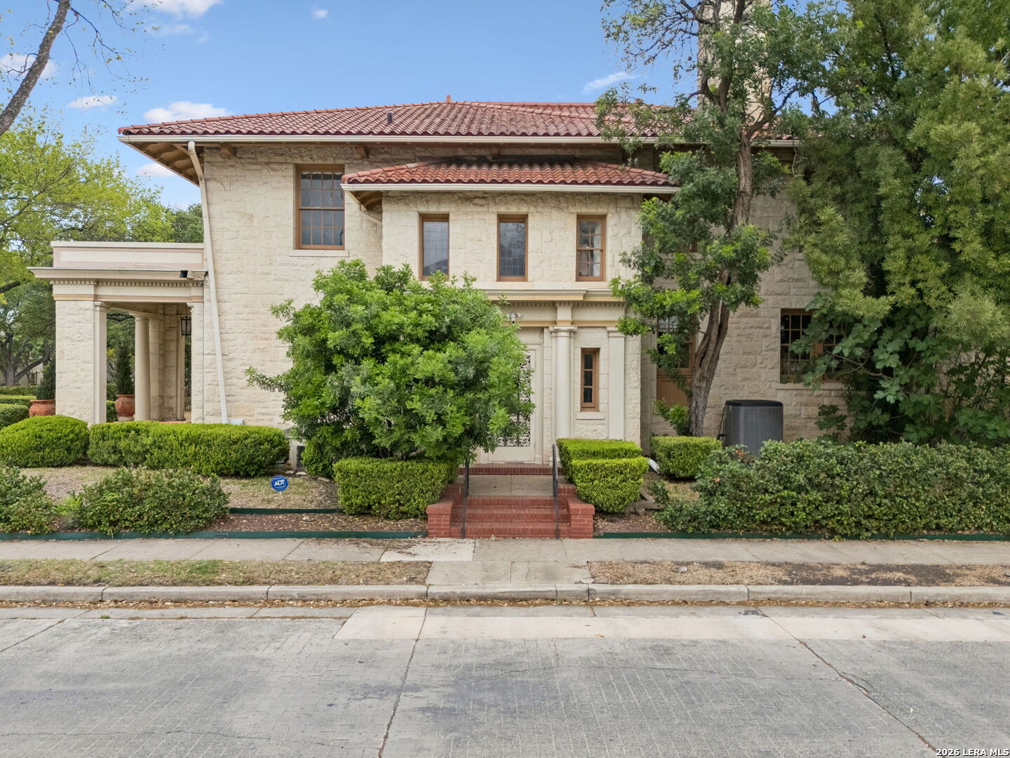 228 W Mulberry Avenue San Antonio TX 78212