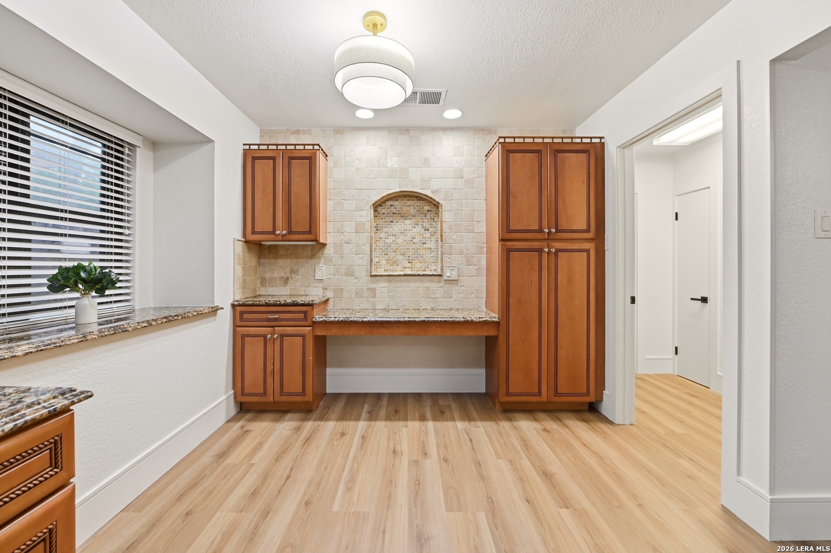 8810 Shady Winds San Antonio TX 78254