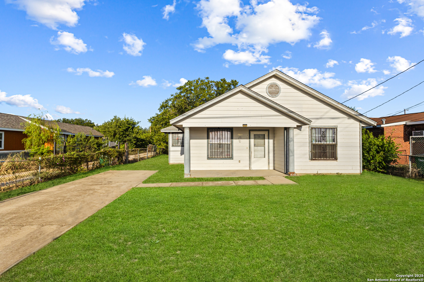 1611 S Callaghan Road San Antonio TX 78227
