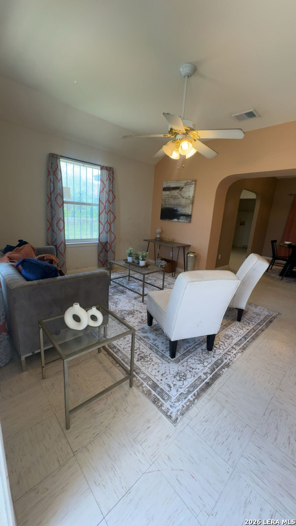 1611 S Callaghan Road San Antonio TX 78227