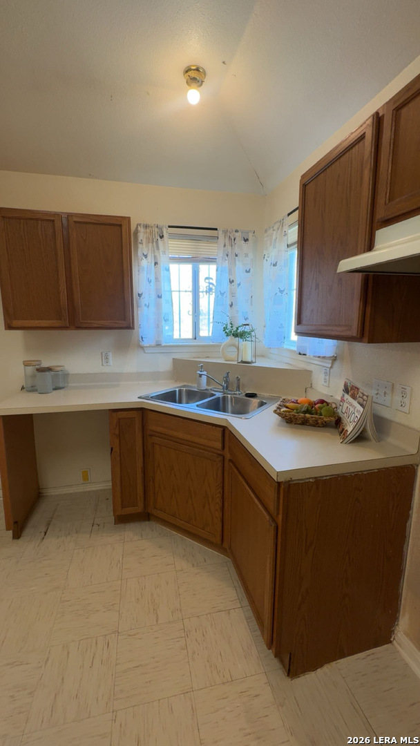 1611 S Callaghan Road San Antonio TX 78227