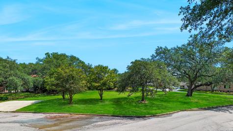 521 Canterbury Hill Terrell Hills TX 78209