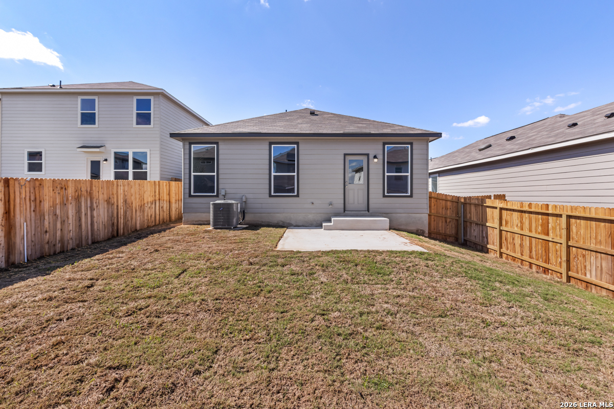 5134 Schaeffer Ridge Converse TX 78109