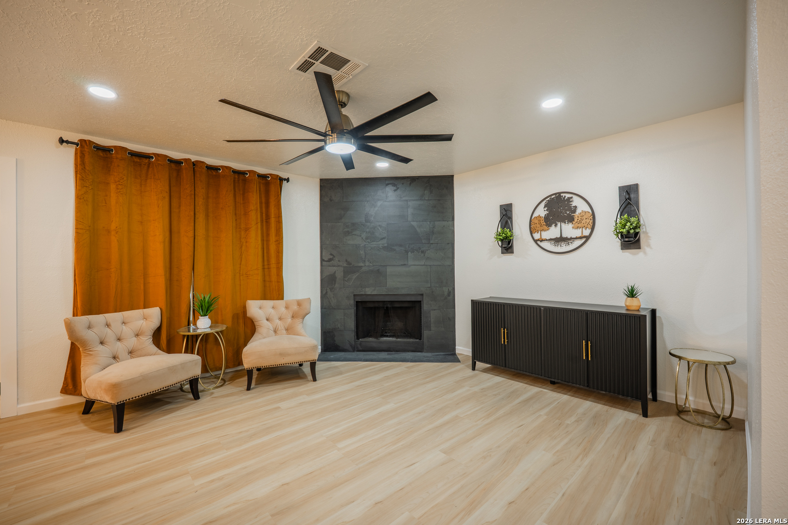 9251 Encino Village San Antonio TX 78250