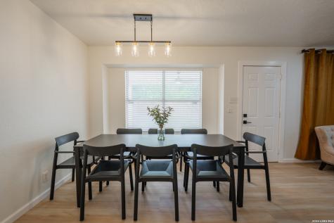 9251 Encino Village San Antonio TX 78250
