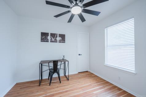 9251 Encino Village San Antonio TX 78250