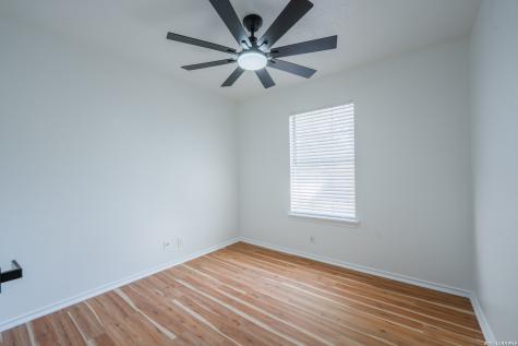 9251 Encino Village San Antonio TX 78250