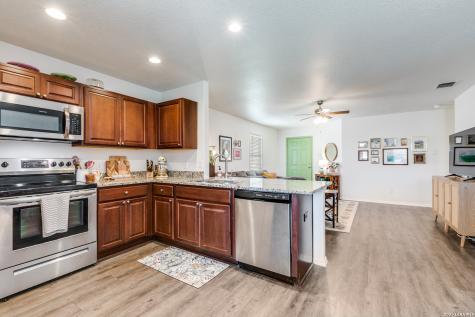 9023 Halbert Falls San Antonio TX 78245