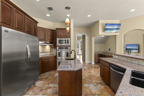 1426 Whisper Mountain San Antonio TX 78258