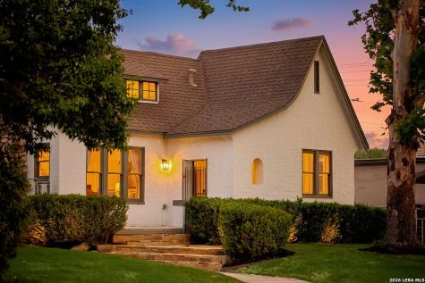 334 W Lullwood Avenue San Antonio TX 78212