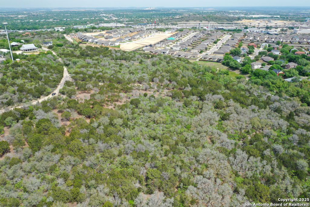 6735 Queens Crown San Antonio TX 78233