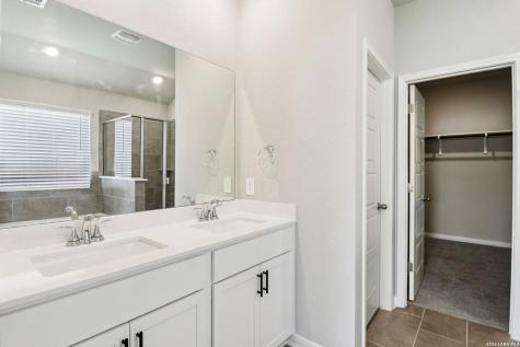 2923 Junction Bay Converse TX 78109