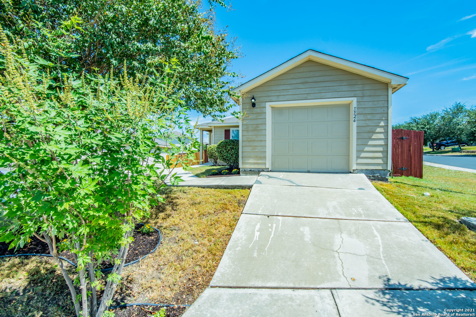 5526 Royal Canyon San Antonio TX 78252