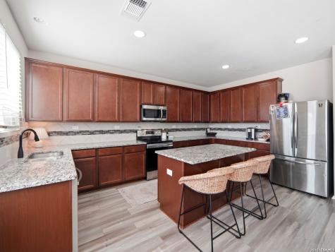 456 Nova Zembla New Braunfels TX 78130