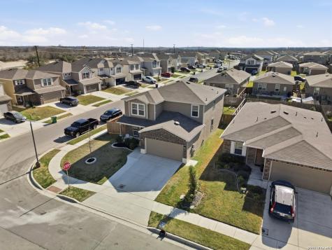 456 Nova Zembla New Braunfels TX 78130