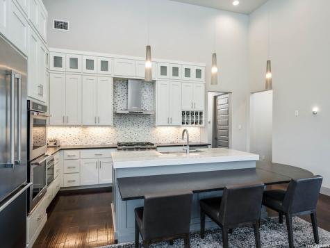 23214 Edens Canyon San Antonio TX 78255