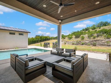 23214 Edens Canyon San Antonio TX 78255