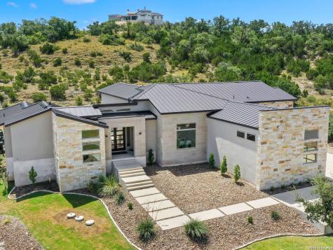 23214 Edens Canyon San Antonio TX 78255
