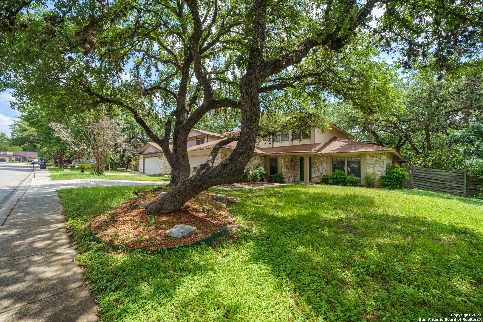 11906 Four Colonies San Antonio TX 78249
