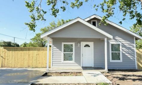 503 E King Street Refugio TX 78377