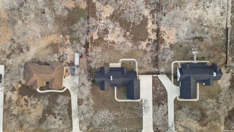 204 Oak Fields Dr., Floresville TX 78114