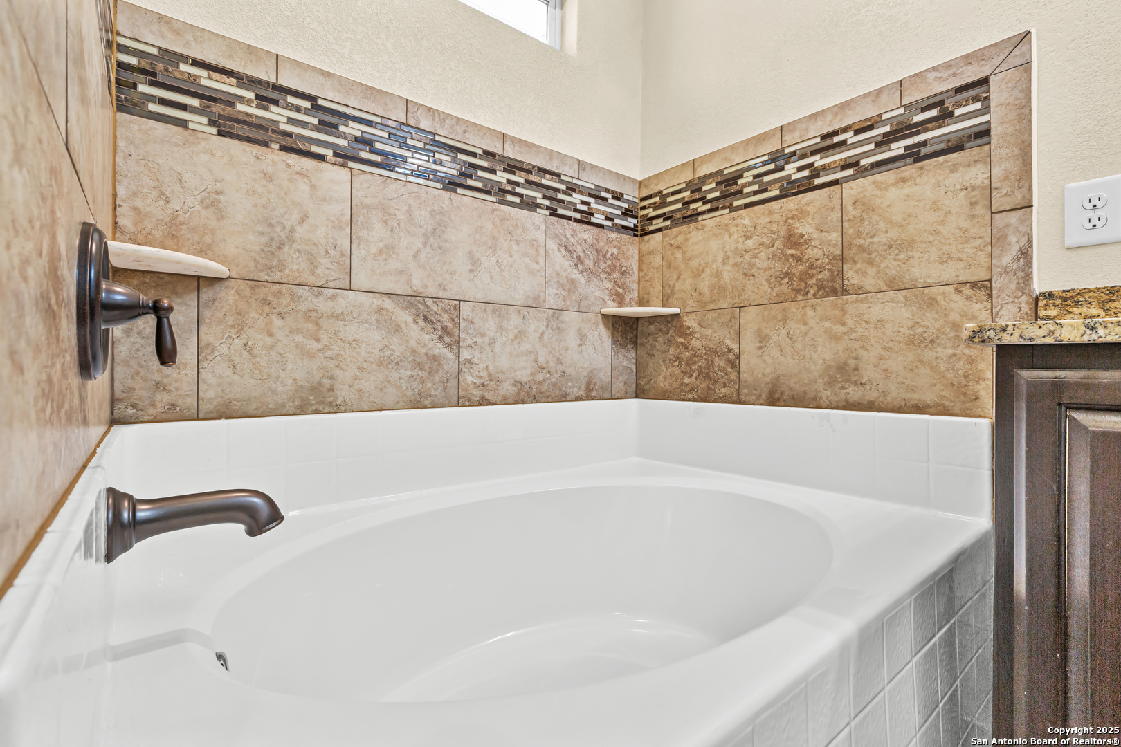 6610 Woodstock San Antonio TX 78223