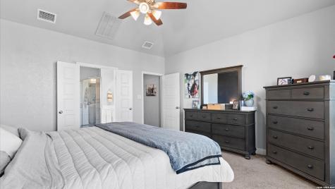 6501 Crockett Cove Schertz TX 78108