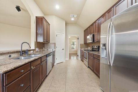 15708 Dell Lane Selma TX 78154