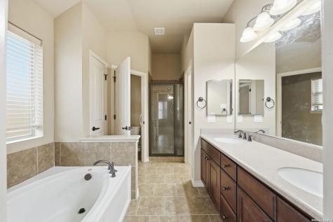 15708 Dell Lane Selma TX 78154
