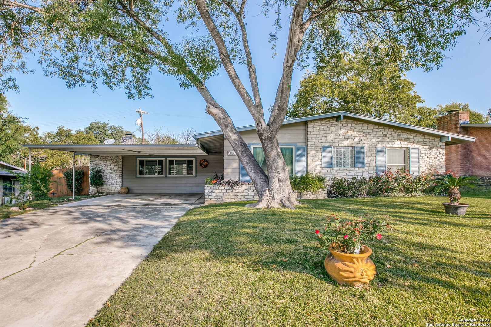 307 Marquis Lane San Antonio TX 78216