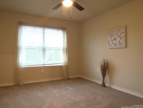 740 Crestview Floresville TX 78114