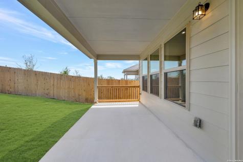 6252 Persimmon Lake San Antonio TX 78245