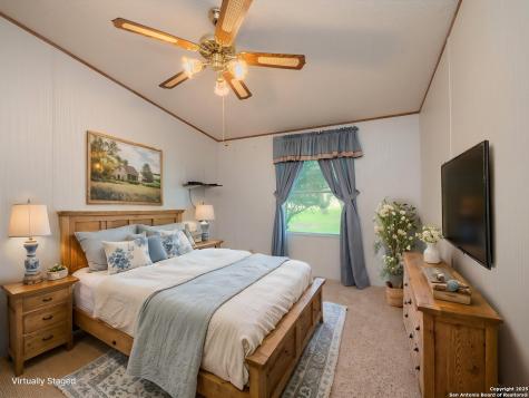 141 County Road 786 Natalia TX 78059
