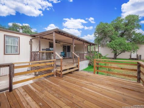 141 County Road 786 Natalia TX 78059